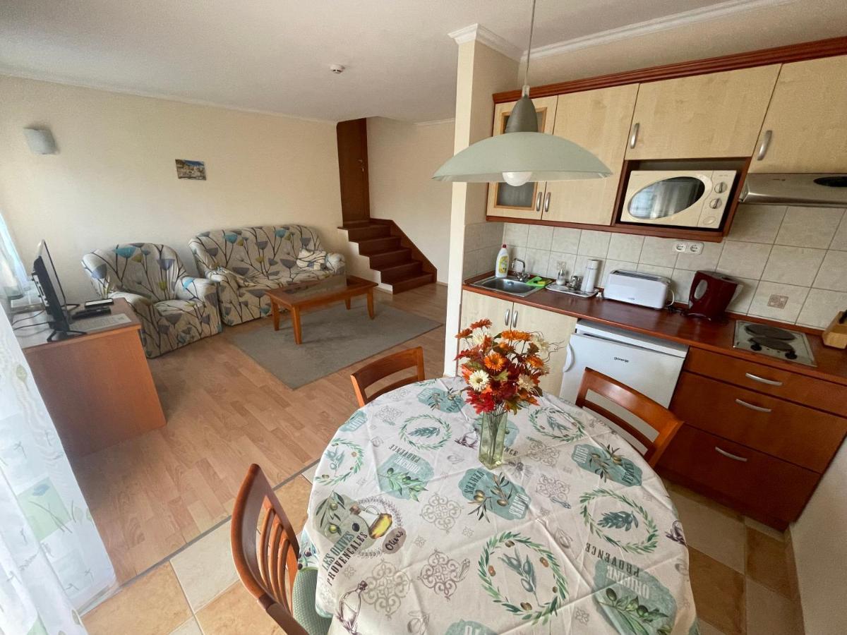 Garda Wellness Apartmanhaz Heviz Exterior photo