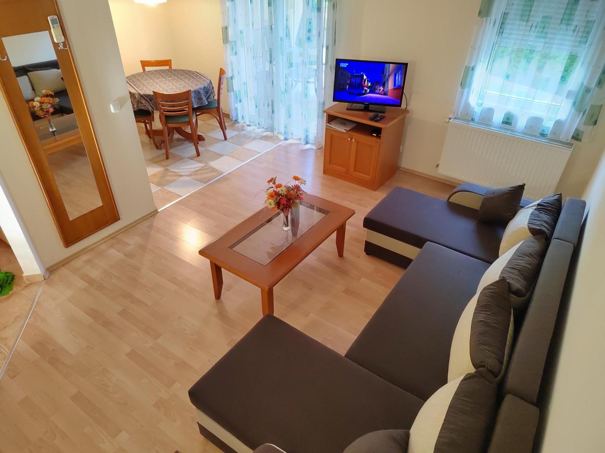 Garda Wellness Apartmanhaz Heviz Exterior photo