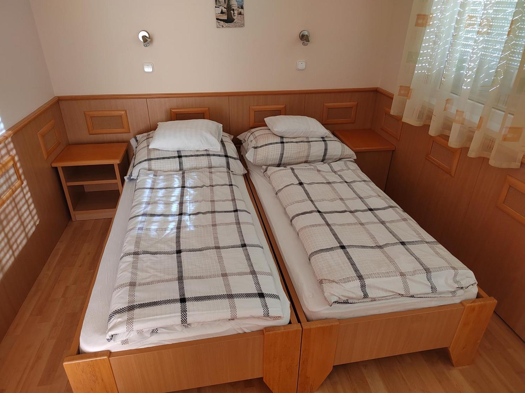 Garda Wellness Apartmanhaz Heviz Exterior photo